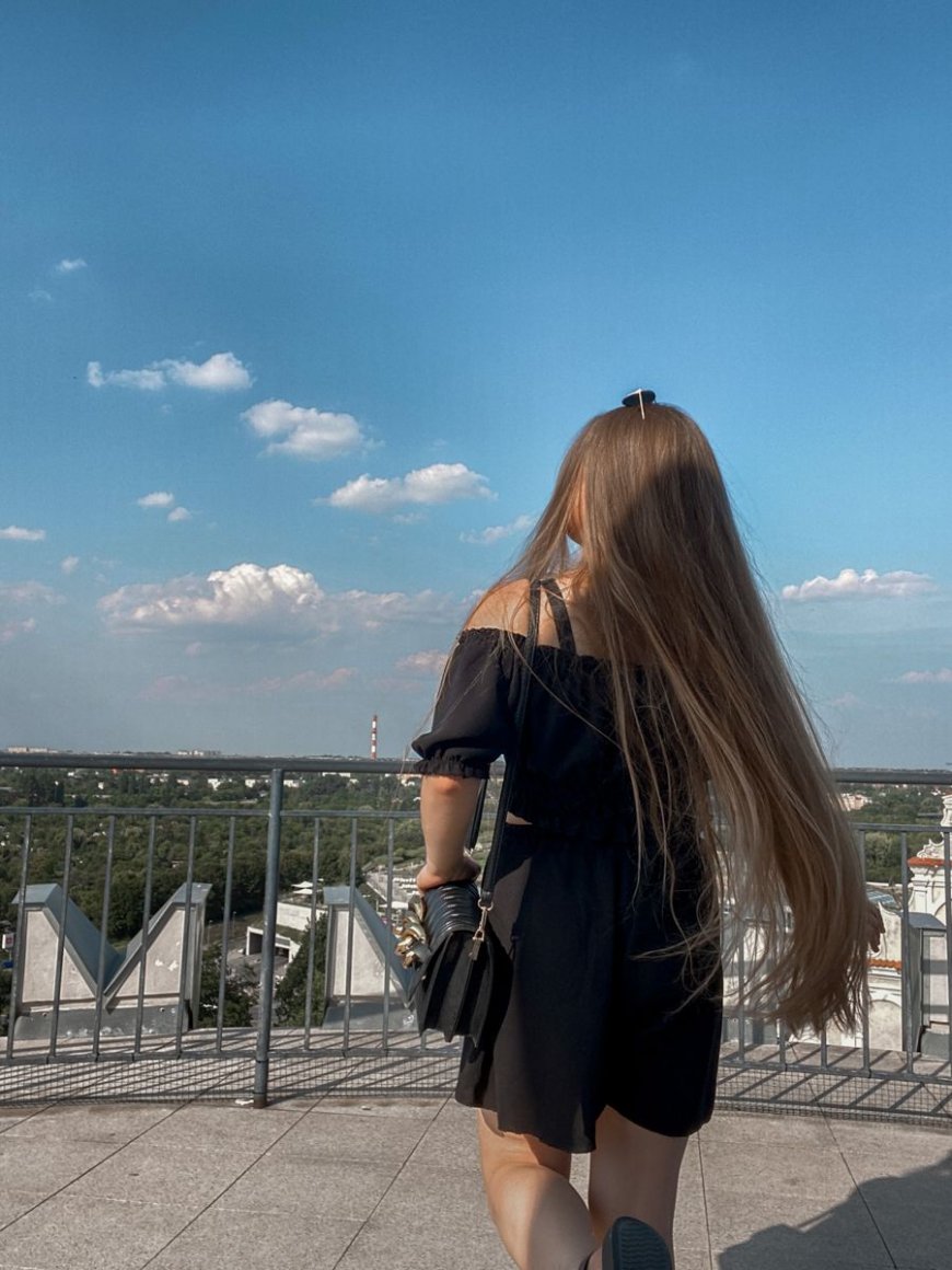 Ну вот и мне пора себя показать. Моё тело, срочно требует мужского внимания.